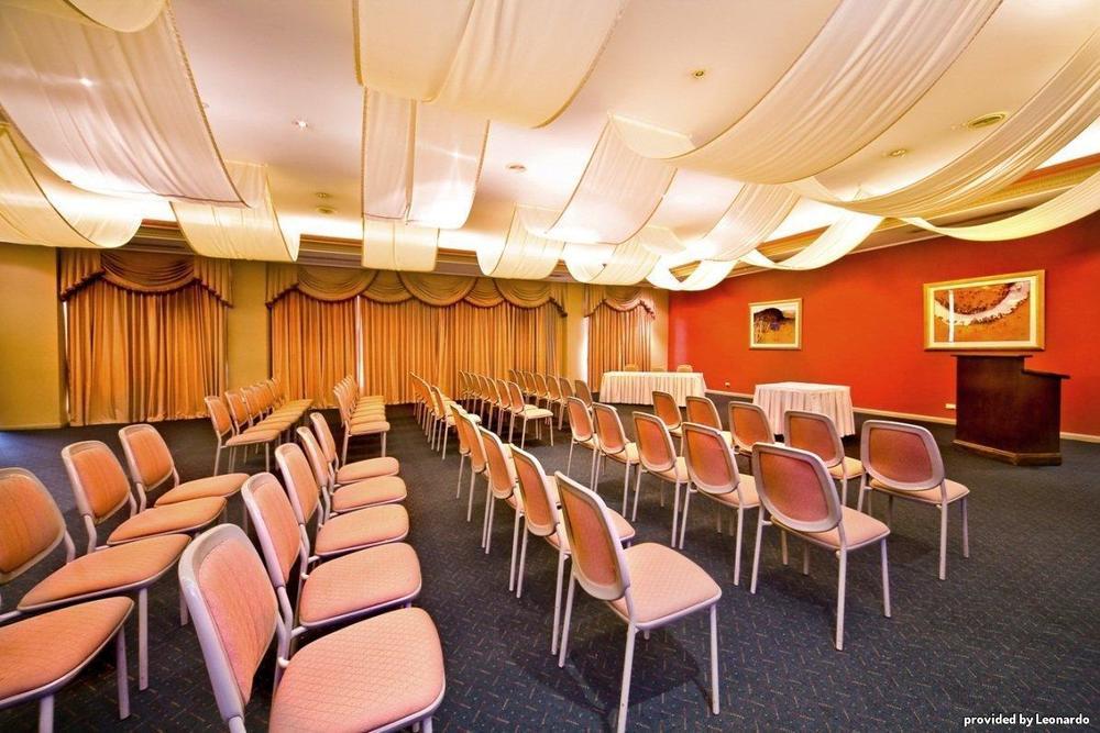 אלבורי Best Western Plus Hovell Tree Inn מתקנים תמונה
