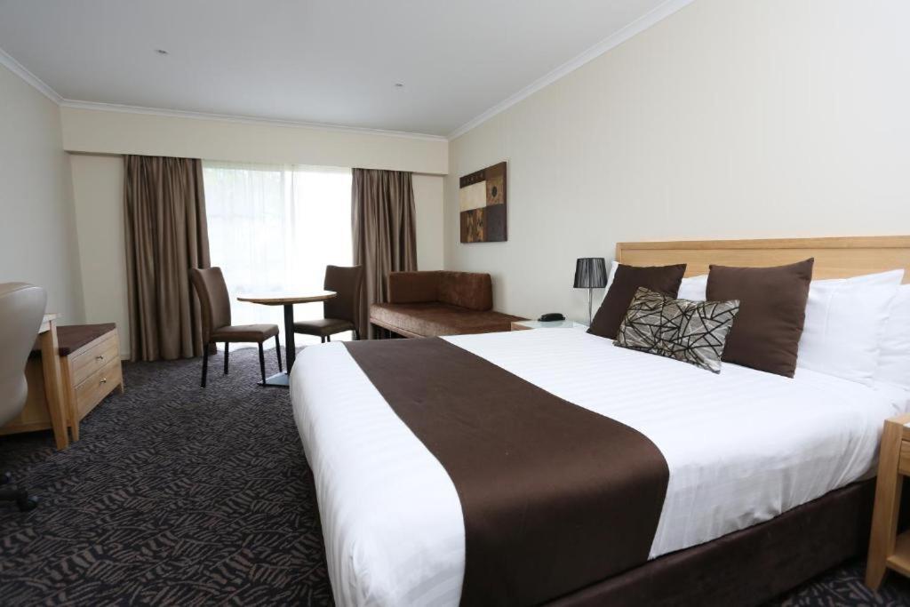אלבורי Best Western Plus Hovell Tree Inn מראה חיצוני תמונה