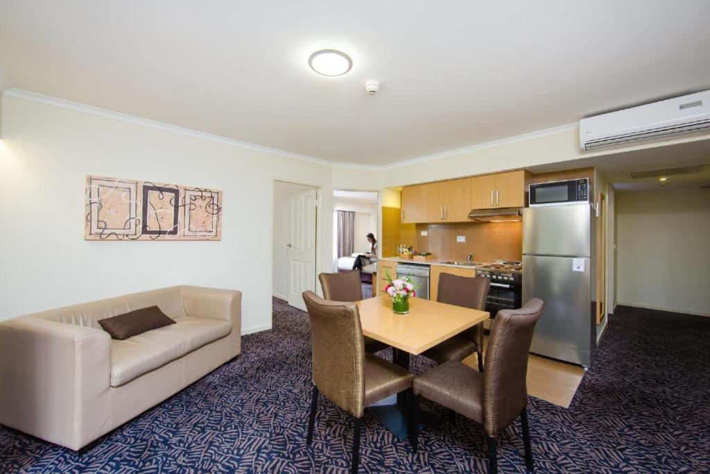 אלבורי Best Western Plus Hovell Tree Inn מראה חיצוני תמונה