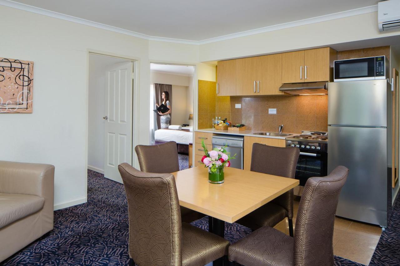 אלבורי Best Western Plus Hovell Tree Inn מראה חיצוני תמונה